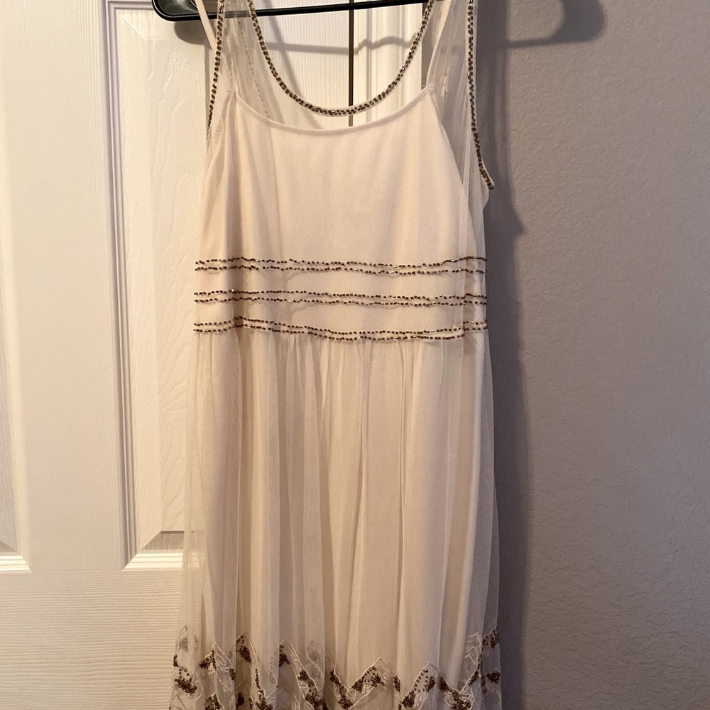 Yvori Dress